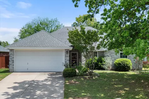2906 Yukon Dr, Corinth, TX 76210