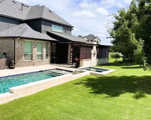 1513 Bearpath Way, Gunter, TX 75058