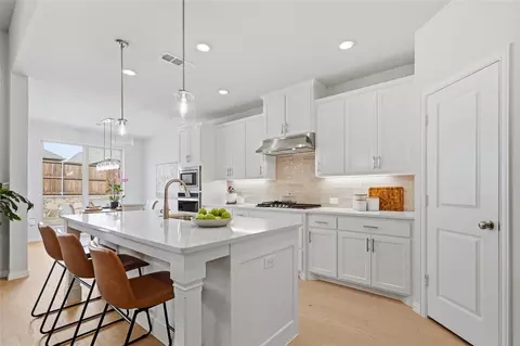 9317 Sunset Ln, Oak Point, TX 75068