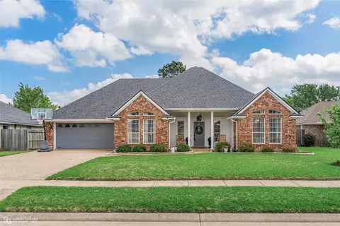 5003 Richland Pl, Bossier City, LA 71112