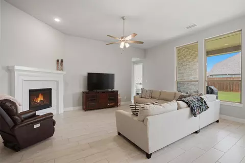 Living - 1429 Eclipse Rd, Aubrey, TX 76227 photo 1 of 2