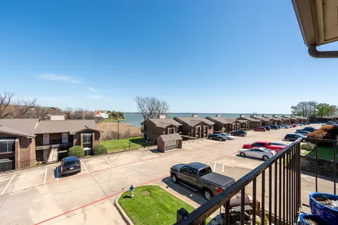 4448 Chaha Rd #206, Garland, TX 75043