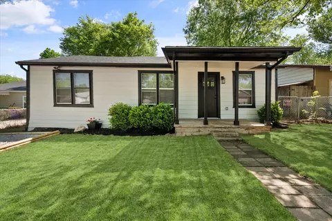 8225 Carlos St, White Settlement, TX 76108