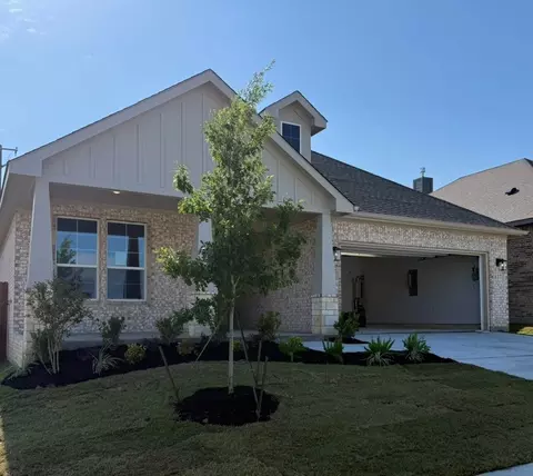 837 Elmstead Dr, Fort Worth, TX 76108