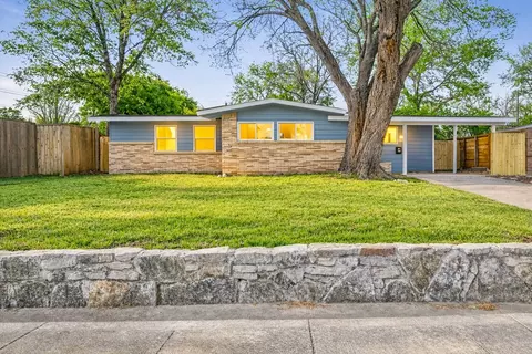 2116 Marilyn Ln, Arlington, TX 76010