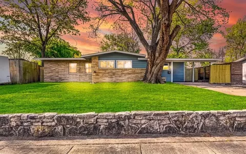 2116 Marilyn Ln, Arlington, TX 76010