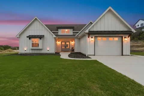 3695 Beacon Lake Dr, Bluff Dale, TX 76433
