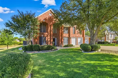 5212 Whisper Dr, Fort Worth, TX 76123