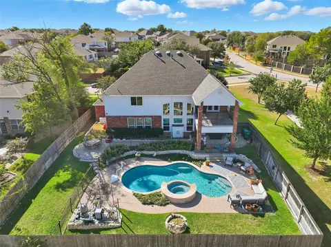 5212 Whisper Dr, Fort Worth, TX 76123
