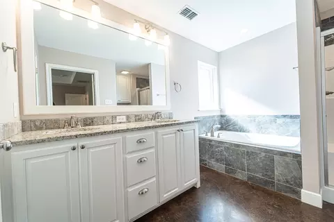 Bath - 357 Hog Eye Rd, Abilene, TX 79602 photo 2 of 5
