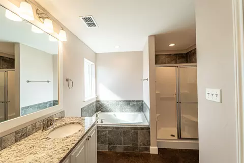 Bath - 357 Hog Eye Rd, Abilene, TX 79602 photo 1 of 5