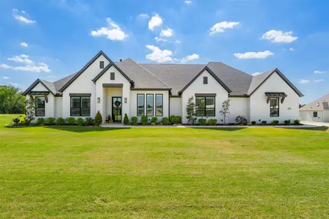 2012 Southern Rise Ct, Granbury, TX 76049