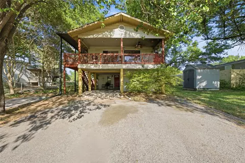 120 Prairie Dr, Mabank, TX 75156