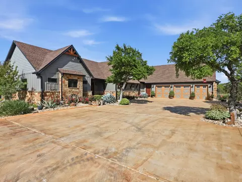 560 Mastadon Way, Weatherford, TX 76085