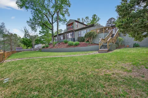6046 S Lakeshore Dr, Shreveport, LA 71119