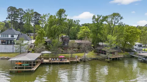 6046 S Lakeshore Dr, Shreveport, LA 71119