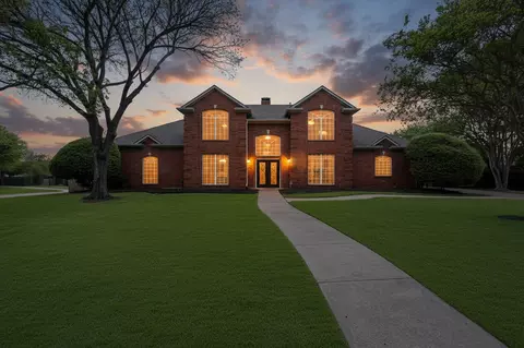 813 Saratoga Dr, Southlake, TX 76092