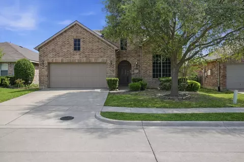 1017 Kimbro Dr, Forney, TX 75126