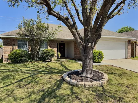 2806 Amberton Pl, Euless, TX 76040