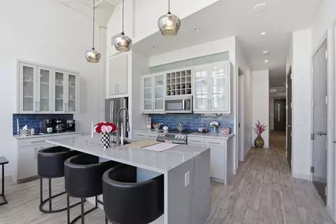 2600 W 7th St #1707, Fort Worth, TX 76107