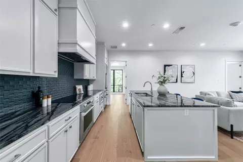 3601 Routh St #2F, Dallas, TX 75219