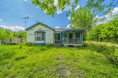 1424 James Dr, Kaufman, TX 75142