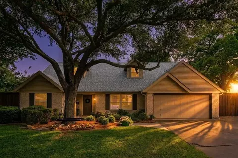 2772 Bay Meadows Cir, Farmers Branch, TX 75234