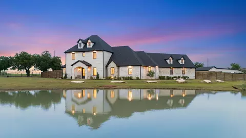 1911 Ozro Rd, Venus, TX 76084