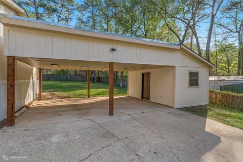 711 Lawrence Dr, Haughton, LA 71037 photo 3