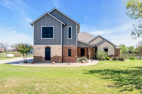 13840 Megan Dr, Justin, TX 76247