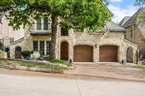 4 Hanna Ct, Trophy Club, TX 76262