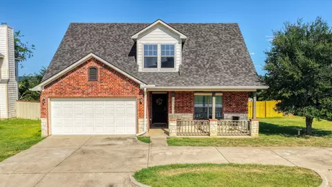 604 Holiday Hills Dr, Mineral Wells, TX 76067