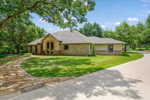 162 Shady Oaks Cir, Sherman, TX 75092