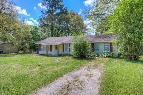 6337 Garden Oaks Dr, Shreveport, LA 71129