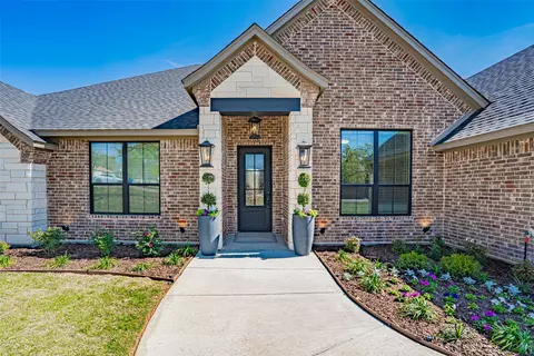 170 Tennessee Dr, Stephenville, TX 76401