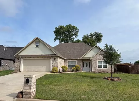 38 Lone Oak Blvd, Pottsboro, TX 75076