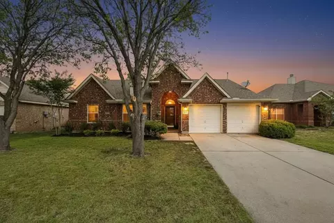 2509 Pinto Dr, Denton, TX 76210