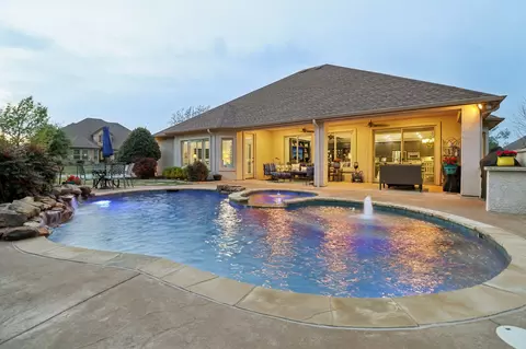 9813 Lindenwood Trl, Denton, TX 76207