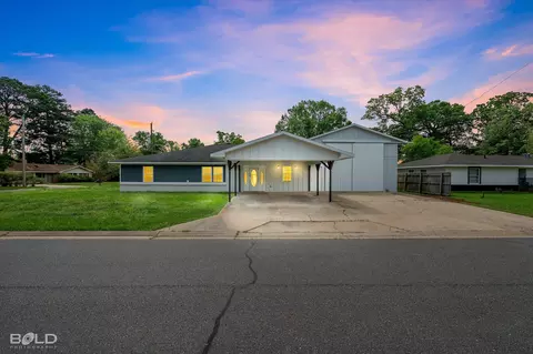 1001 Dale Dr, Benton, LA 71006