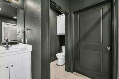 Bath - 10405 Aquilla Trl, Waco, TX 76708 photo 4 of 8