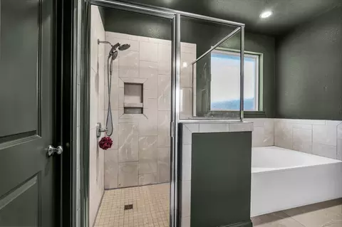 Bath - 10405 Aquilla Trl, Waco, TX 76708 photo 6 of 8