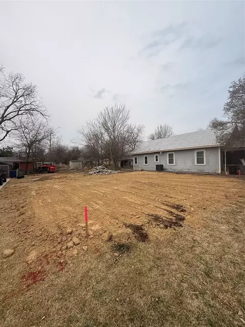 3922 Pine St, Greenville, TX 75401