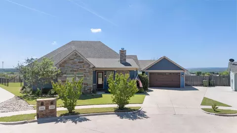 122 King Arthur Ct, Glen Rose, TX 76043