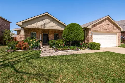 1107 Inglewood Dr, Mansfield, TX 76063