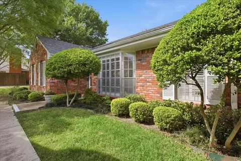 1117 Roaring Springs Rd, Fort Worth, TX 76114