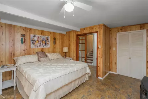 Bedroom - 121 Willow St, Heflin, LA 71039 photo 2 of 6