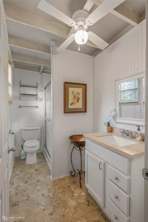 Bath - 121 Willow St, Heflin, LA 71039 photo 3 of 4