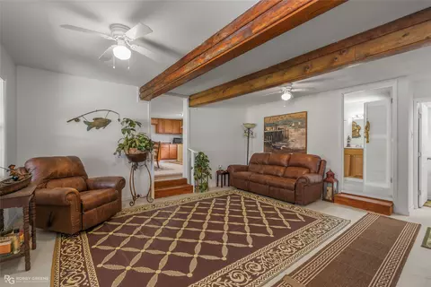 Living - 121 Willow St, Heflin, LA 71039 photo 1 of 1