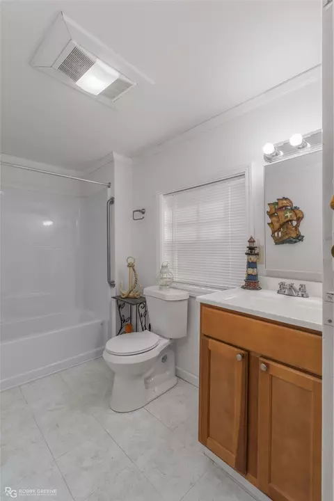 Bath - 121 Willow St, Heflin, LA 71039 photo 1 of 4