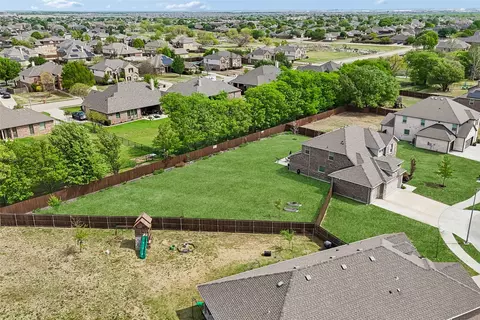 1512 Gentle Creek Ln, Haslet, TX 76052